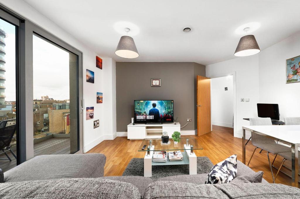 Modern Serviced 3-Bedroom Flat In East Londýn Exteriér fotografie