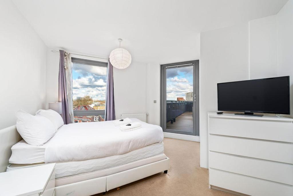 Modern Serviced 3-Bedroom Flat In East Londýn Exteriér fotografie